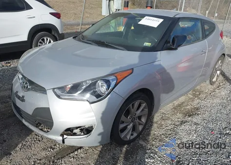 2017 Hyundai Veloster z USA, uszkodzony, nr VIN KMHTC6AD2HU307906